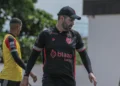 lacerda-admite-fase-ruim-e-exige-reacao-do-atletico-go-nas-quartas