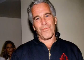 epstein-tinha-cpf-ativo-no-brasil,-aponta-receita-federal