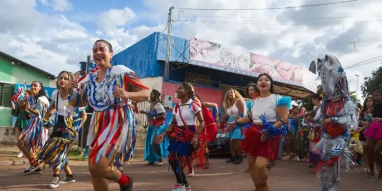folia-goias-leva-blocos,-cortejos-e-carnaval-infantil-a-cidades-do-interior