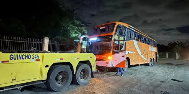 onibus-envolvido-em-acidente-com-22-feridos-e-flagrado-em-goiania