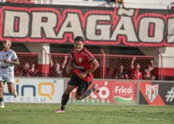 dragao-confirma-vaga-com-empate