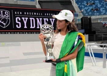 rayssa-leal-reage-na-final-e-conquista-titulo-da-sls-em-sydney