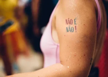 assedio-no-carnaval-expoe-medo-e-inseguranca-das-mulheres-durante-a-folia