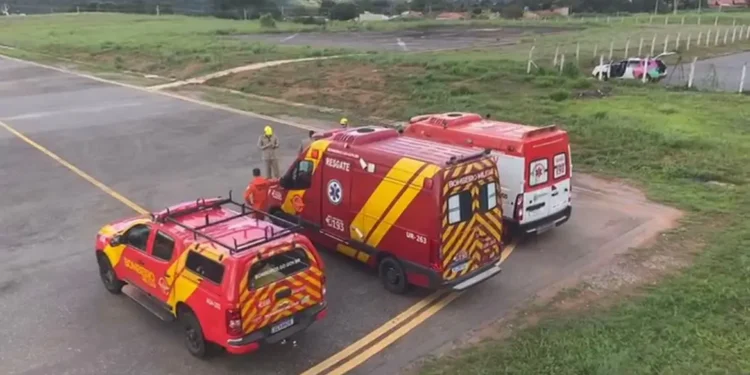 crianca-de-9-anos-e-resgatada-apos-ficar-20-minutos-submersa-em-cachoeira,-em-pirenopolis
