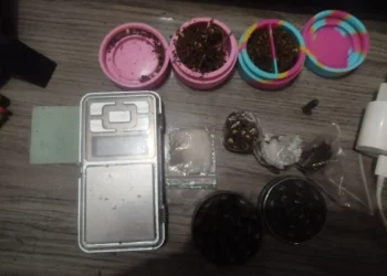 jovem-e-preso-suspeito-de-agredir-companheira-e-manter-municao-ilegal-em-casa,-em-goiania