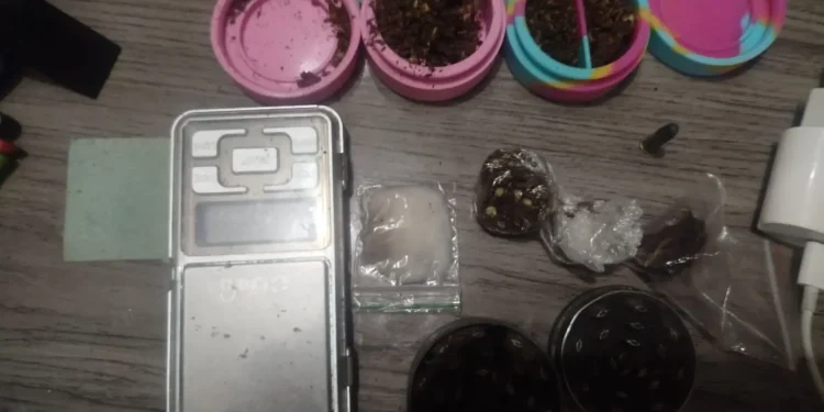 jovem-e-preso-suspeito-de-agredir-companheira-e-manter-municao-ilegal-em-casa,-em-goiania