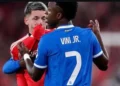 vinicius-junior-denuncia-racismo-em-vitoria-do-real-madrid-sobre-o-benfica-na-champions