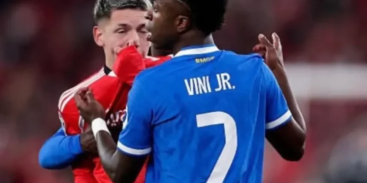 vinicius-junior-denuncia-racismo-em-vitoria-do-real-madrid-sobre-o-benfica-na-champions