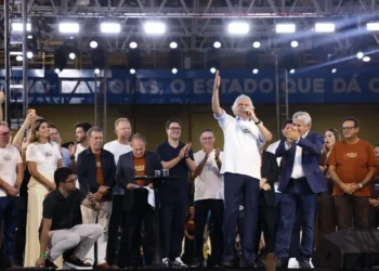 ex-senador-ganha-vice-de-daniel-em-acordo-nacional-com-evangelicos