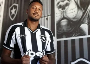 edenilson,-ex-gremio,-e-anuciado-pelo-botafogo-ate-o-fim-de-2026