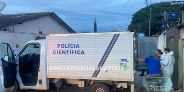 idoso-de-61-anos-e-achado-morto-apos-vizinhos-estranharem-ausencia-em-anapolis