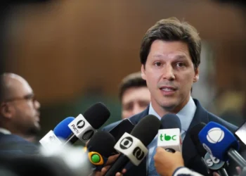 mdb-se-surpreende-com-saida-de-ana-paula,-mas-nega-debandada-de-iristas