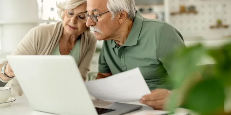 idosos-de-baixa-renda-podem-receber-ate-r$-19-mil-por-ano