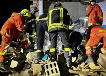 russia-dispara-50-misseis-e-quase-300-drones-em-kiev