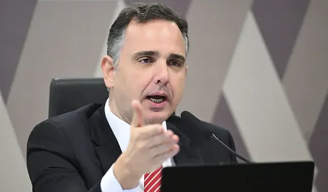 pacheco-no-ub-pode-garantir-palanque-para-lula-em-minas-em-2026