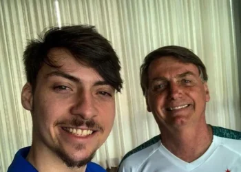 stj-interrompe-acao-e-redesenha-cenario-para-filho-de-bolsonaro;-entenda