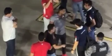 dirigentes-do-vila-nova-protestam-contra-arbitragem-apos-derrota