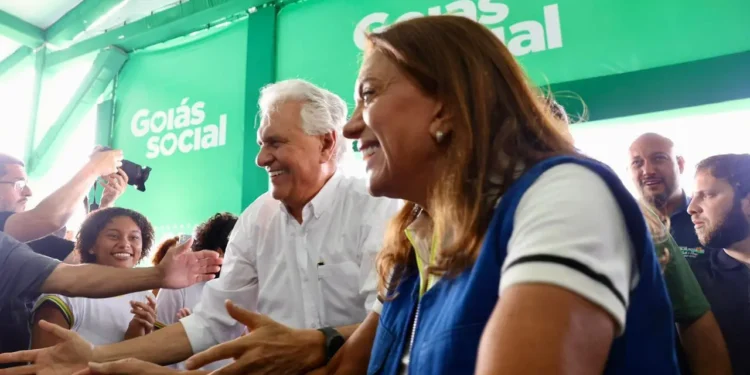 goias-social-leva-servicos-gratuitos-e-entrega-de-beneficios-a-posse,-no-nordeste-goiano