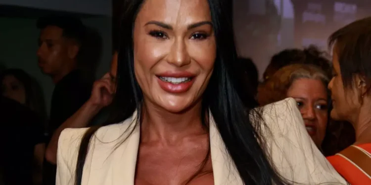 gracyanne-barbosa-entra-na-politica-e-se-filia-ao-republicanos-em-brasilia