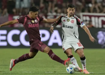 flamengo-busca-virada-contra-o-lanus-para-conquistar-a-recopa