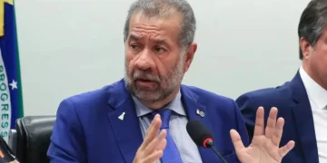 pressao-da-cpmi-do-inss-sobe-e-mira-carlos-lupi