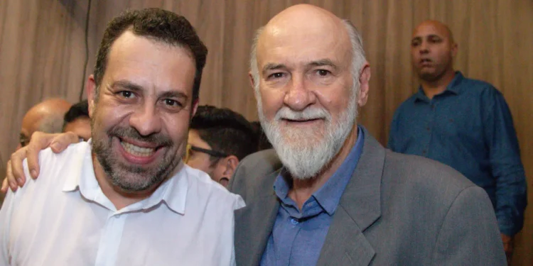 “a-soberania-se-consolida-quando-a-sociedade-participa”,-diz-tokarski-em-evento-com-boulos