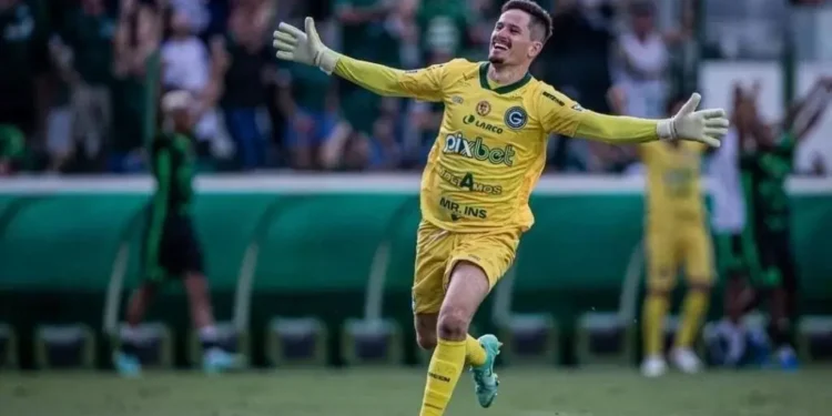 goias-vence-anapolina-e-esta-na-final-do-goianao-2026