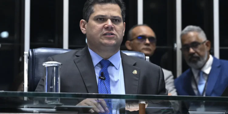 alcolumbre-definira-quebra-de-sigilos-de-lulinha-apos-tumulto-na-cpmi-do-inss