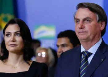 bolsonaro-quer-michelle-na-politica-apos-marco