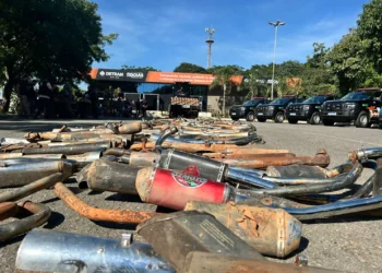 detran-go-esmaga-500-escapamentos-adulterados-durante-operacao-contra-veiculos-barulhentos