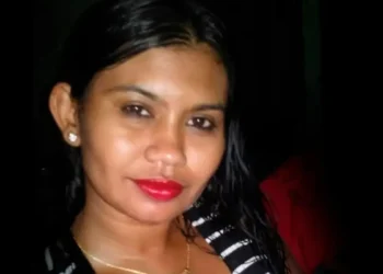 mulher-de-39-anos-e-morta-em-goias-ao-defender-filho-durante-ataque-em-itumbiara