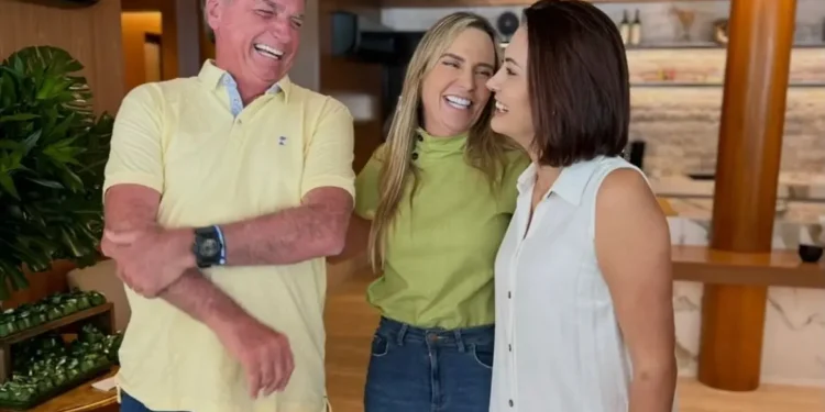 michelle-bolsonaro-emociona-ao-homenagear-celina-leao-em-aniversario-nas-redes