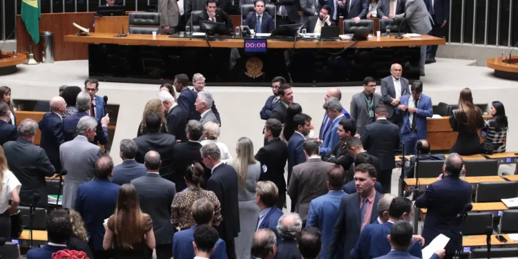 criminalistas-contestam-reducao-da-maioridade-penal-na-pec-da-seguranca