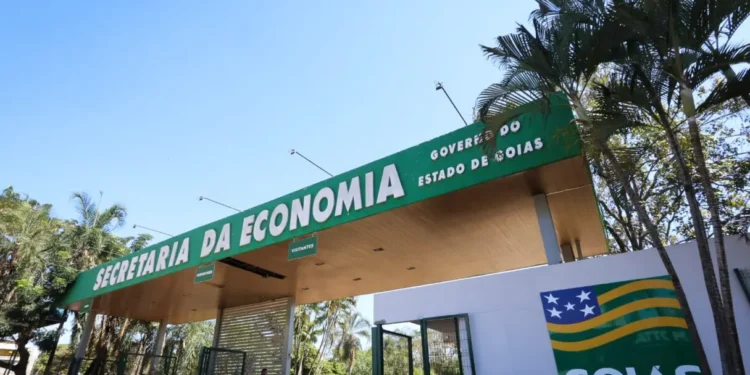 ultimos-dias-para-disputar-salario-de-ate-r$-32-mil-no-concurso-da-receita-estadual-de-goias
