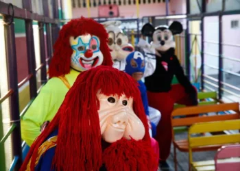 carreta-furacao-processa-lojas-havan