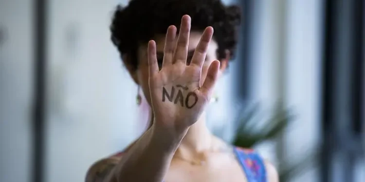 assedio-atinge-maioria-das-mulheres-em-goiania-e-restringe-circulacao-pela-cidade