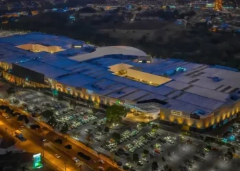mesmo-com-avanco-do-e-commerce,-shoppings-crescem-e-batem-recorde-de-vendas
