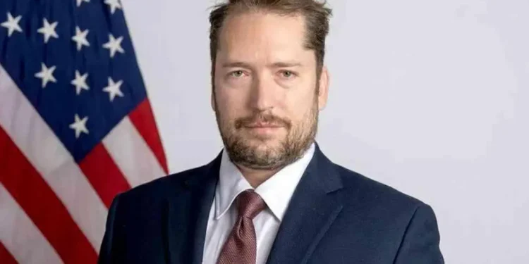 assessor-de-trump-quer-visitar-bolsonaro-na-prisao