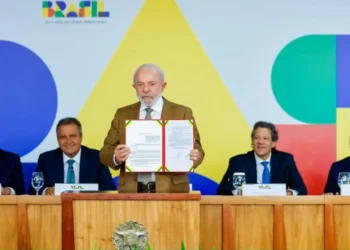 lula-zera-imposto-e-subsidia-diesel-para-conter-alta-de-petroleo