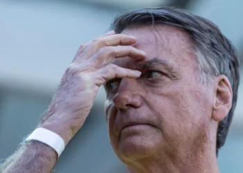 bolsonaro-e-internado-em-hospital-de-brasilia-com-quadro-de-broncopneumonia