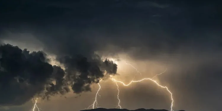 alerta-de-tempestades-coloca-131-cidades-de-goias-sob-risco