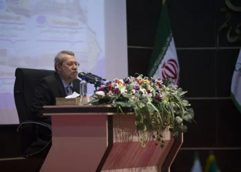 conflito-entre-ira,-israel-e-eua-chega-ao-18o-dia-com-novos-ataques