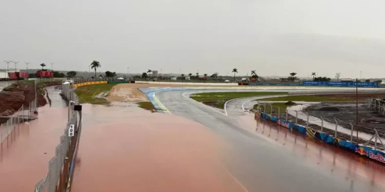 chuva-forte-alaga-autodromo-de-goiania-e-preocupa-organizacao-do-gp-do-brasil-de-motogp