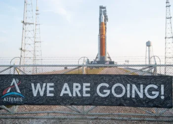 apos-mais-de-50-anos,-nasa-marca-missao-historica-com-astronautas-rumo-a-lua