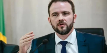 lula-anuncia-dario-durigan-como-novo-ministro-da-fazenda-apos-saida-de-haddad