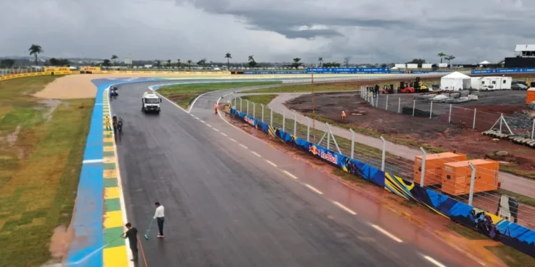 apos-chuva-forte,-autodromo-de-goiania-tem-drenagem-testada-as-vesperas-do-motogp