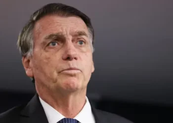 bolsonaro-segue-sem-previsao-de-alta-da-uti,-diz-boletim-medico