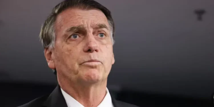 bolsonaro-segue-sem-previsao-de-alta-da-uti,-diz-boletim-medico