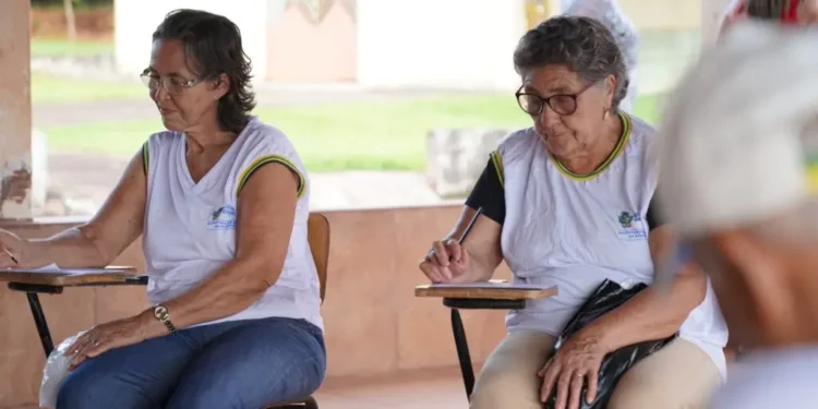 goias-reduz-analfabetismo-adulto-e-amplia-alcance-de-programa-de-alfabetizacao