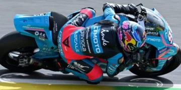 moto2:-daniel-holgado-dispara-e-vence-etapa-brasileira-em-goiania